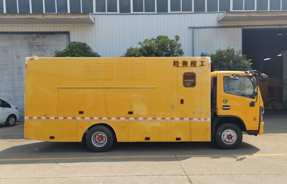 程力威牌CLW5082XXH6救险车