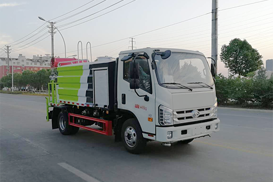 程力威牌CLW5043TDY6ZS型多功能抑尘车